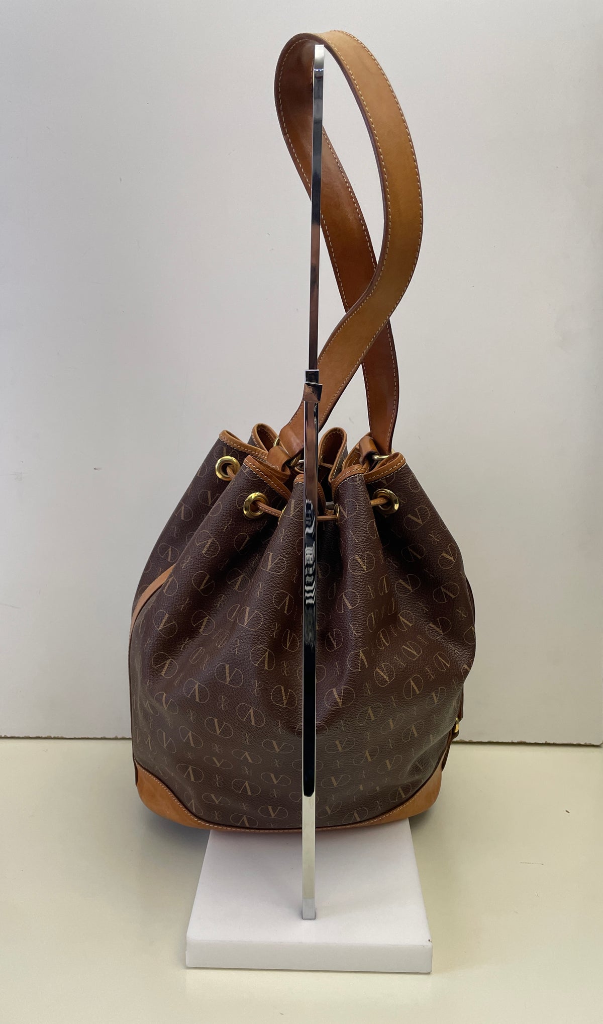 Valentino Garavani - Secchio Monogram Portabilità Zaino Vintage Marrone