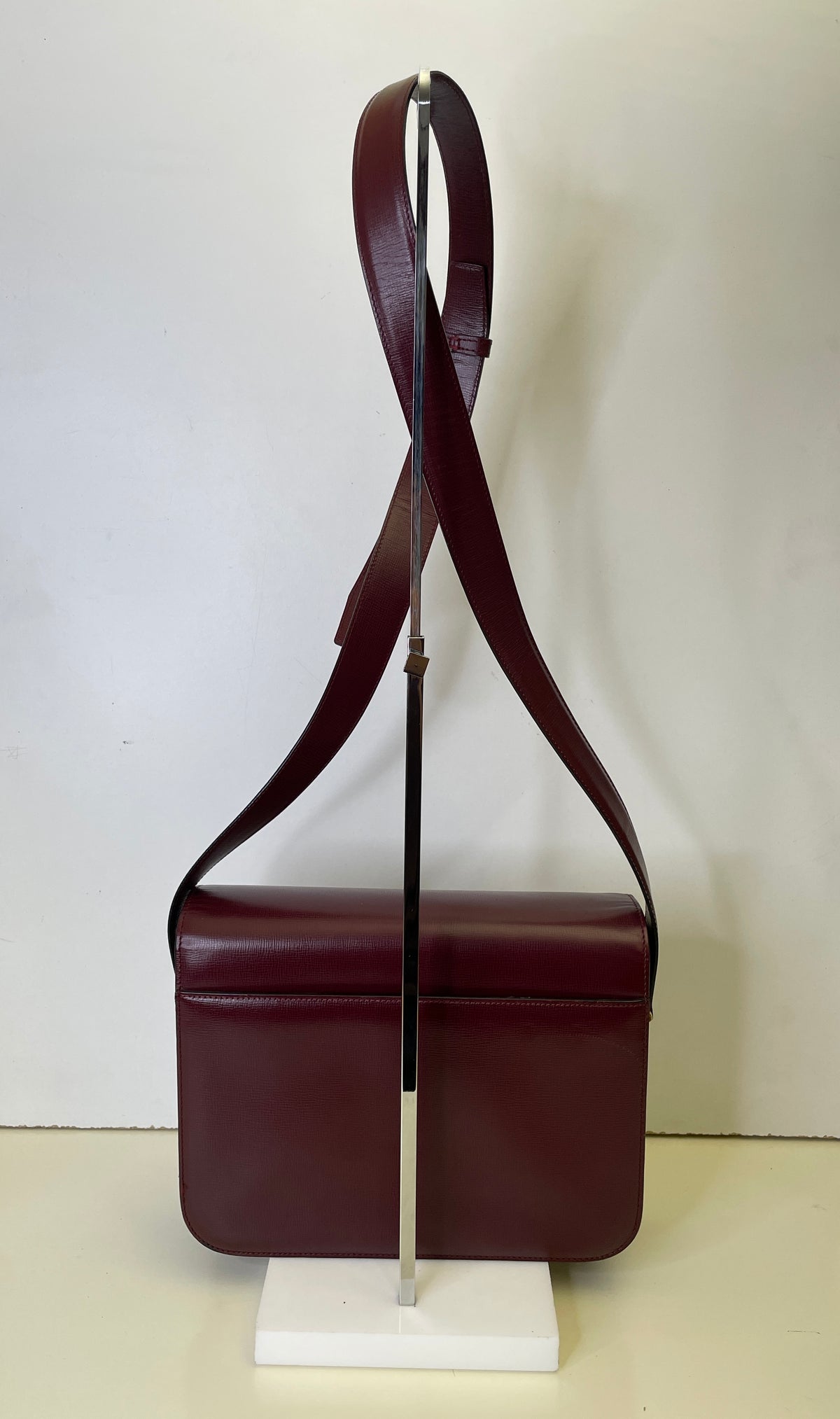 Cartier – Camera Bag Box Girello in Pelle Bordeaux