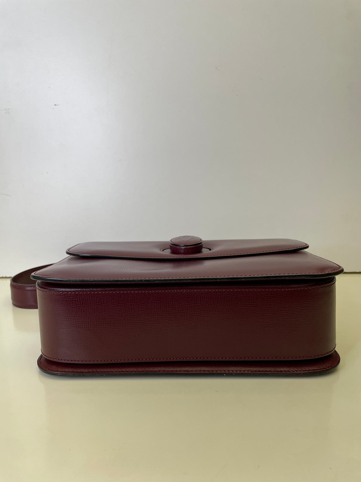 Cartier – Camera Bag Box Girello in Pelle Bordeaux
