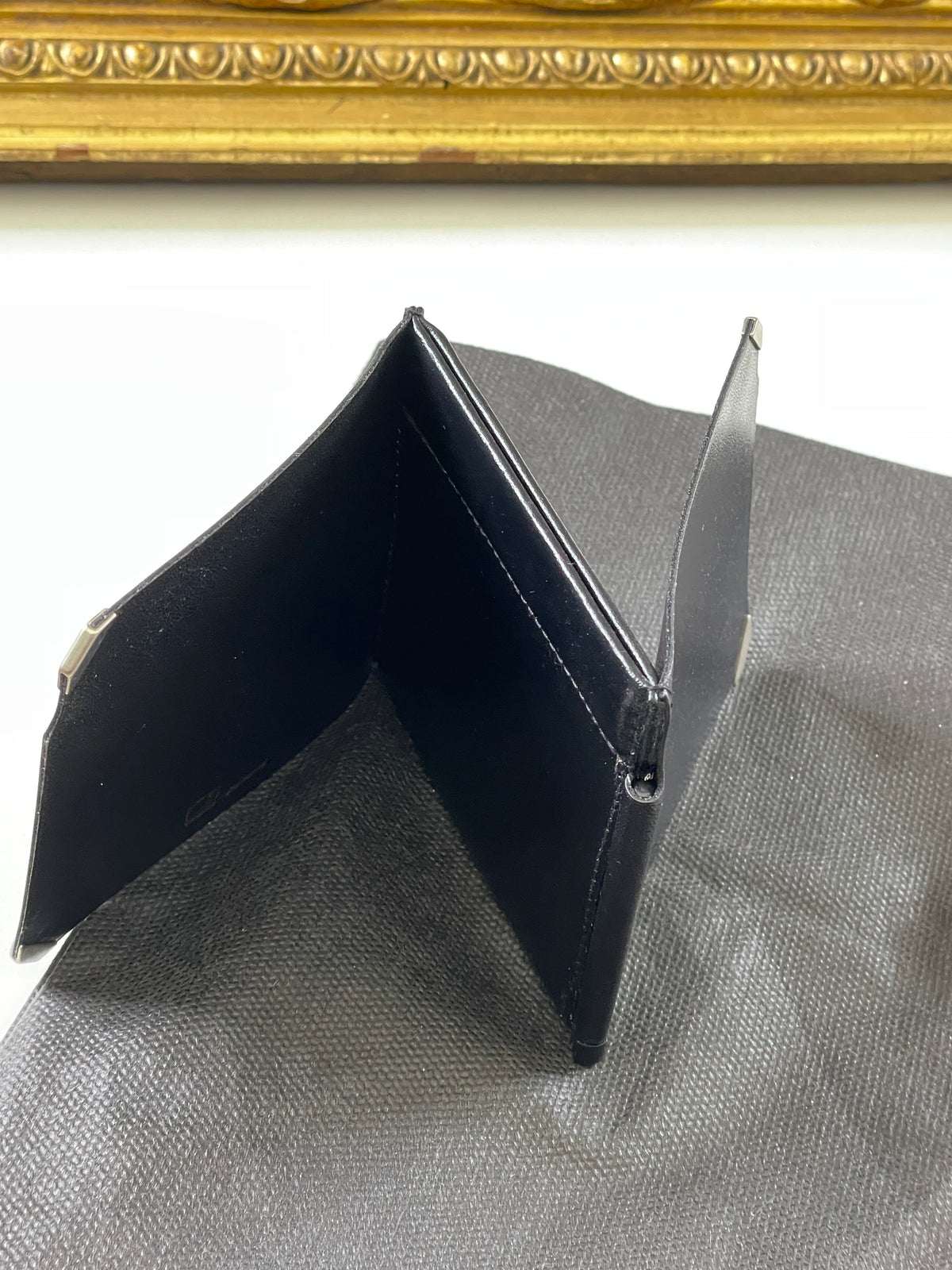 Valextra Grip Spring Trifold Pelle Nera Spazzola (Angoli Argento)