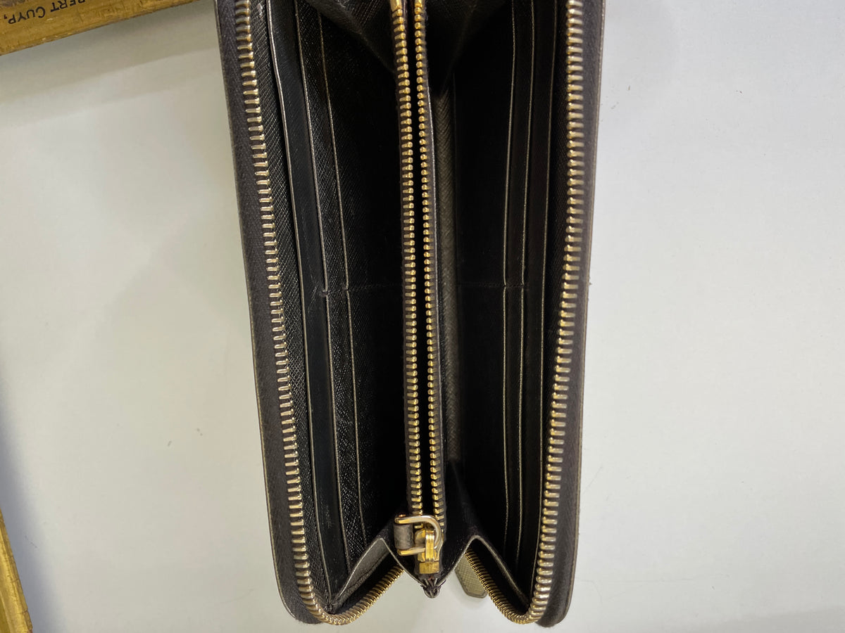 Prada Portafoglio Zip Continental Saffiano Bronzo