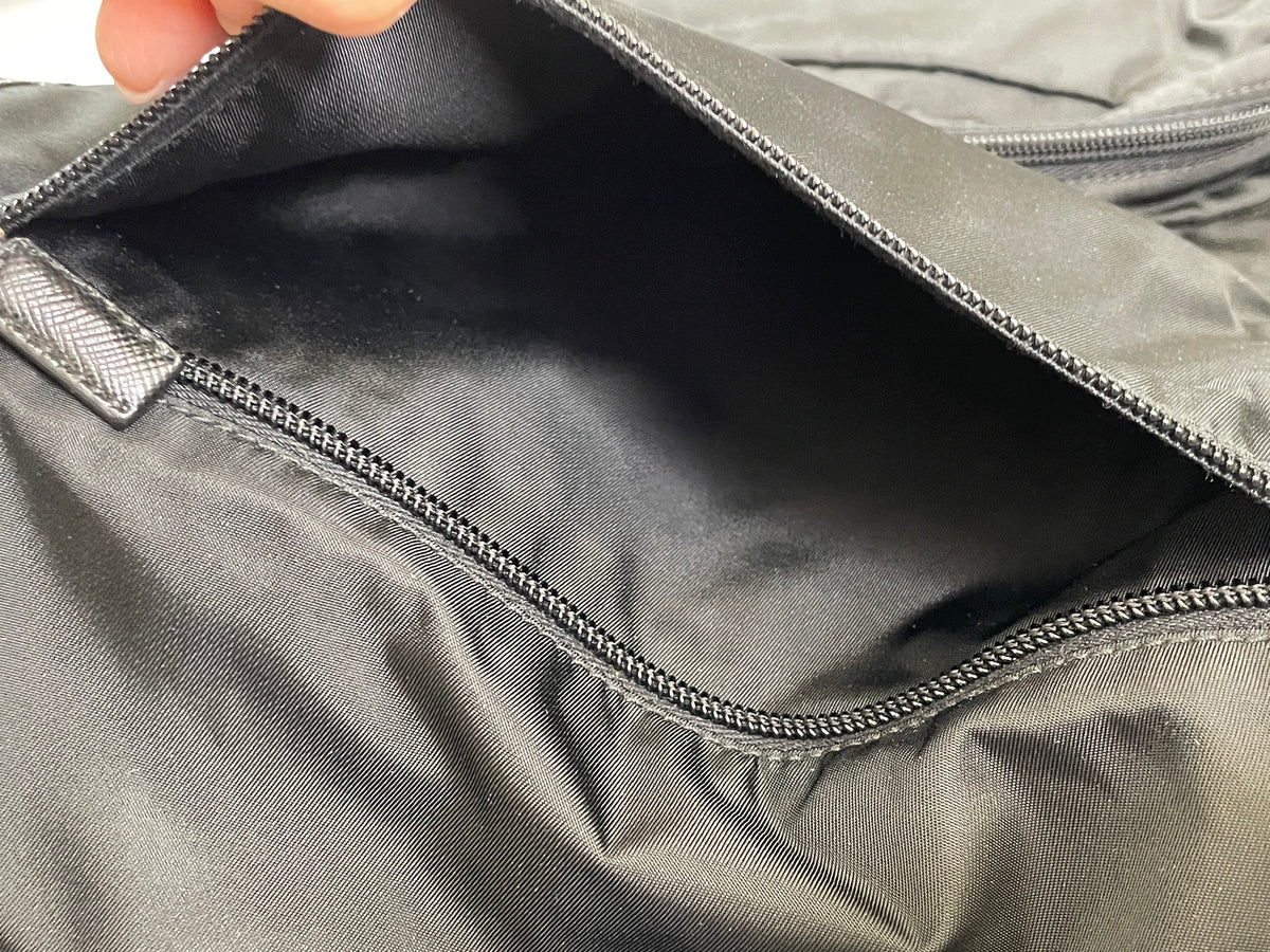 Prada Beauty Case Richiudibile Nylon Nero (tiralampo)