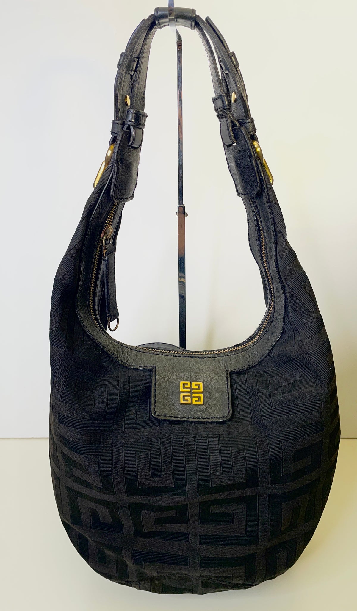 Givenchy - Hobo in Tessuto Monogram 4G Nero