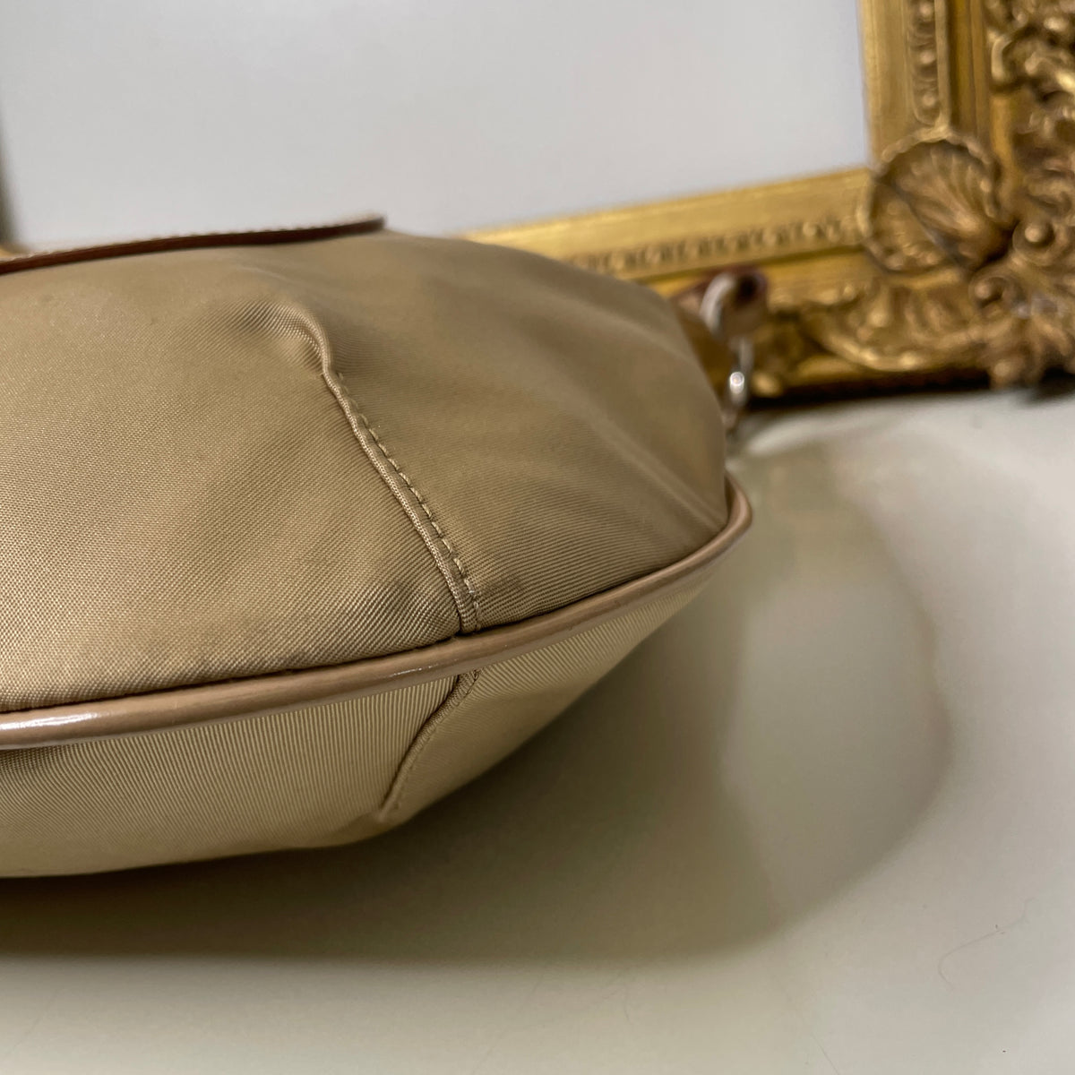 Prada - Borsa Piattina a Tracolla nylon e cordura Beige Logo Jacquard